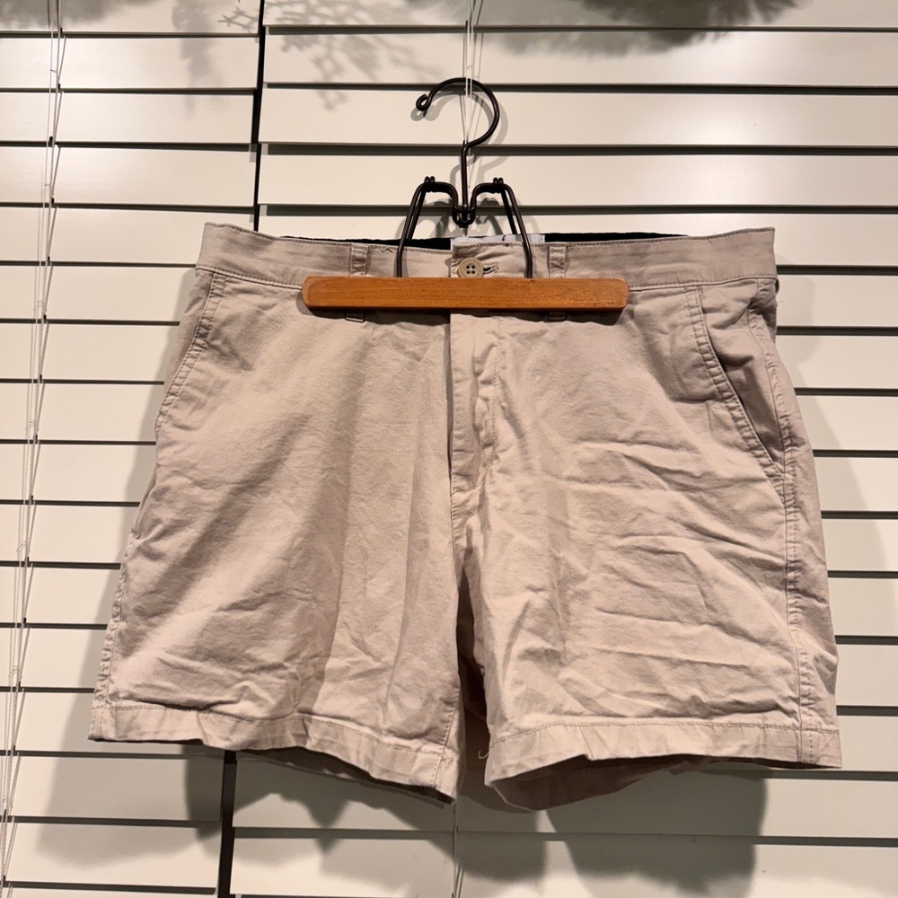 Calvin Klein 5” Inseam Shorts